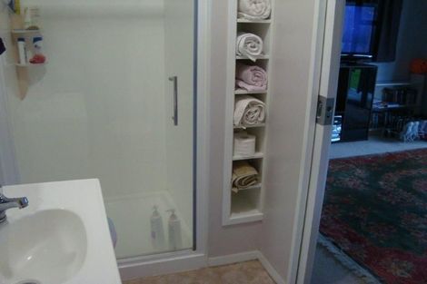 Photo of property in 32 Sycamore Drive, Sunnynook, Auckland, 0620