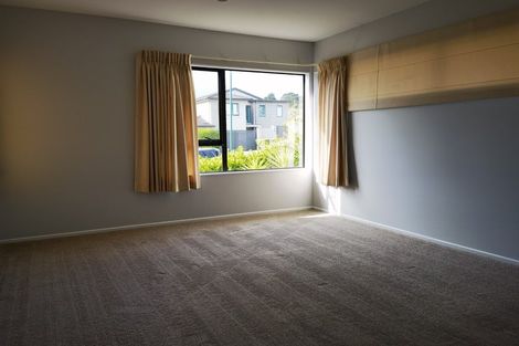 Photo of property in 4 Hornbill Drive, Fairview Heights, Auckland, 0632