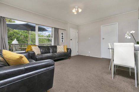 Photo of property in 1/5 Stott Avenue, Birkdale, Auckland, 0626