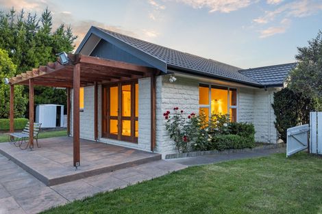 Photo of property in 586 Yaldhurst Road, Yaldhurst, Christchurch, 7676