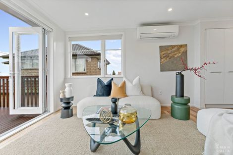 Photo of property in 45 Lynwood Road, New Lynn, Auckland, 0600