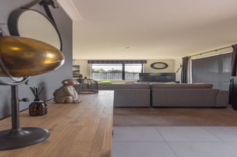 Photo of property in 43b Camellia Avenue, Bell Block, New Plymouth, 4312