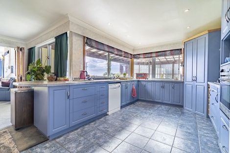 Photo of property in 160 Marine Parade, Bluff, 9814