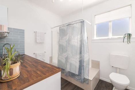 Photo of property in 74 Selwyn Street, Somerfield, Christchurch, 8024