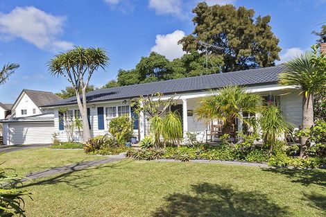 Photo of property in 12 Hemsway Place, Sunnyhills, Auckland, 2010