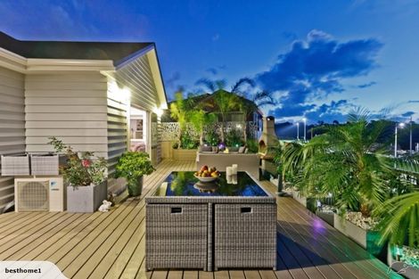 Photo of property in 25 Turutu Place, Long Bay, Auckland, 0630