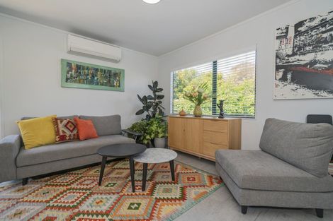 Photo of property in 17 White Street, Whitianga, 3510