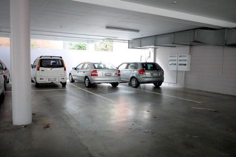 Photo of property in Marina Park Apartments, 52/146 Fanshawe Street, Auckland Central, Auckland, 1010