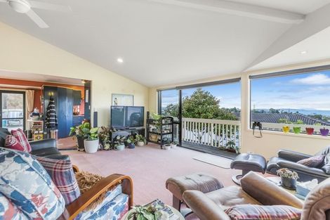 Photo of property in 54 Brightside Road, Stanmore Bay, Whangaparaoa, 0932