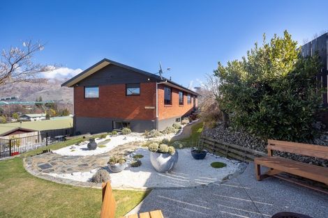 Photo of property in 46 Rata Street, Wanaka, 9305