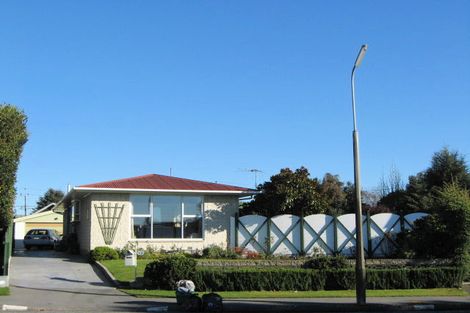 Photo of property in 15 Lomax Place, Islington, Christchurch, 8042