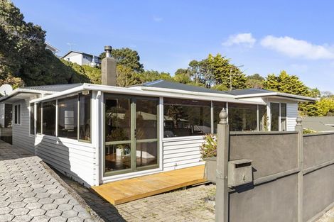 Photo of property in 4 Barberry Grove, Maungaraki, Lower Hutt, 5010