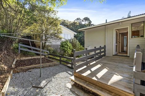 Photo of property in 85a Mulberry Street, Normandale, Lower Hutt, 5010