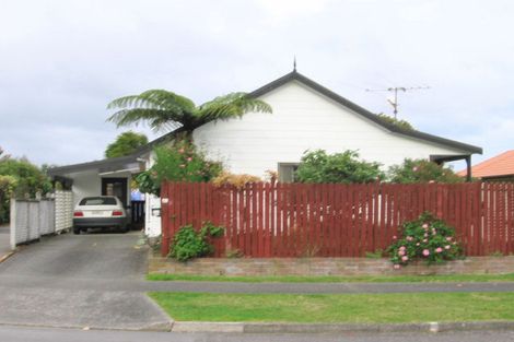 Photo of property in 23 Kanawa Street, Waikanae, 5036