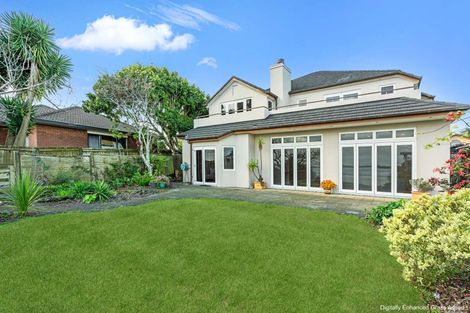 Photo of property in 17 Elsie Drive, Waiuku, 2123