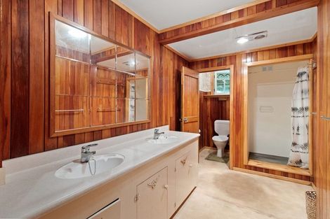 Photo of property in 66 Manaia Road, Tairua, 3508