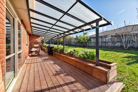 Photo of property in 13 Westglen Place, Ranui, Auckland, 0612