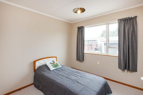 Photo of property in 17 Pinedale Parade, Milson, Palmerston North, 4414
