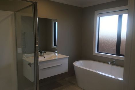 Photo of property in 64 Watkins Drive, Rangiora, 7400