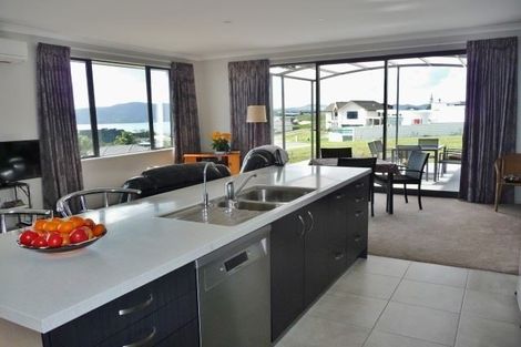 Photo of property in 31 Eagles Way, Cable Bay, 0420