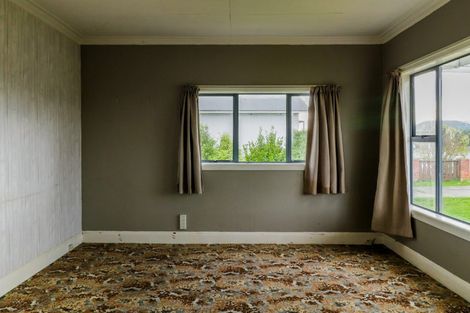 Photo of property in 28 Stuart Street, Hawthorndale, Invercargill, 9810