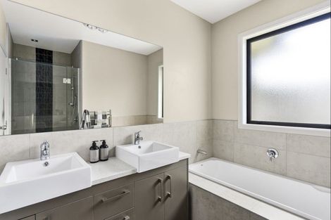 Photo of property in 5 Vosper Close, Leamington, Cambridge, 3432