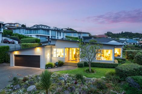 Photo of property in 4 Manhattan Rise, Orewa, 0931