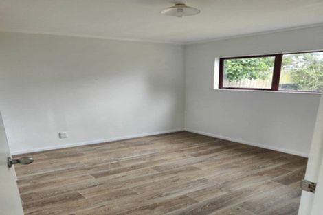 Photo of property in 15 Bundena Place, Clendon Park, Auckland, 2103