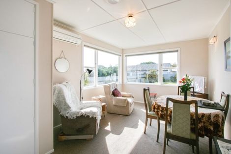 Photo of property in 14 Shackleton Street, Maraenui, Napier, 4110