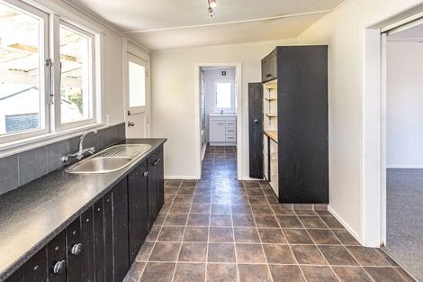 Photo of property in 78 Matai Street, Castlecliff, Whanganui, 4501