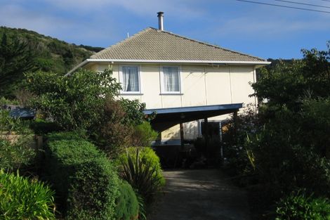 Photo of property in 6 Aparangi Crescent, Elsdon, Porirua, 5022