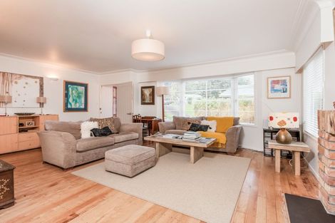 Photo of property in 23 Rimutaka Place, Titirangi, Auckland, 0604