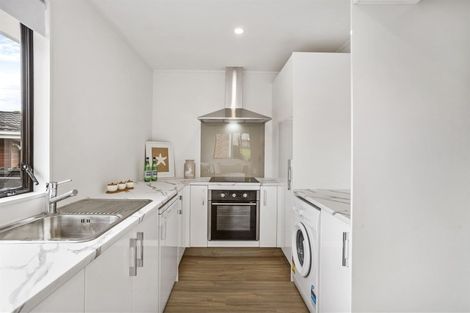 Photo of property in 1/1 Meadowvale Avenue, Forrest Hill, Auckland, 0620