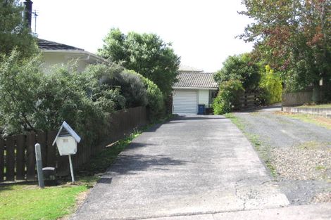 Photo of property in 31 Longreach Drive, Sunnyvale, Auckland, 0612