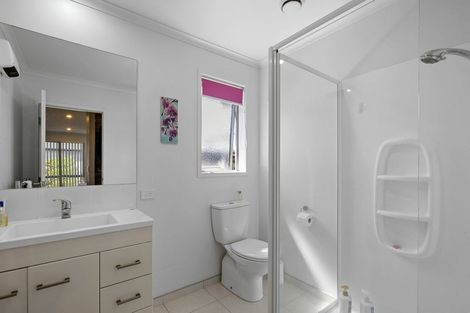 Photo of property in 4 Sawyers Way, New Plymouth, 4310