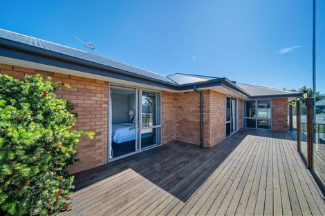 Photo of property in 16 Sterling Crescent, Kaiapoi, 7630