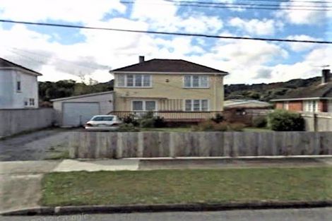 Photo of property in 82 Reynolds Street, Taita, Lower Hutt, 5011