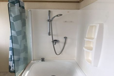 Photo of property in 1/70 Alton Avenue, Hillcrest, Auckland, 0627