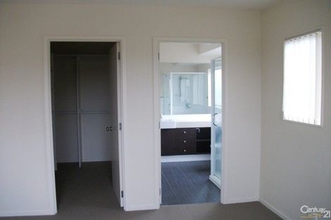 Photo of property in 22 Terrasini Drive, Flat Bush, Auckland, 2019