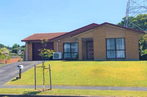 Photo of property in 1 Broadfield Street, Massey, Auckland, 0614