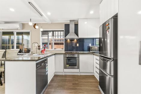 Photo of property in 1/47a Great South Road, Manurewa, Auckland, 2102