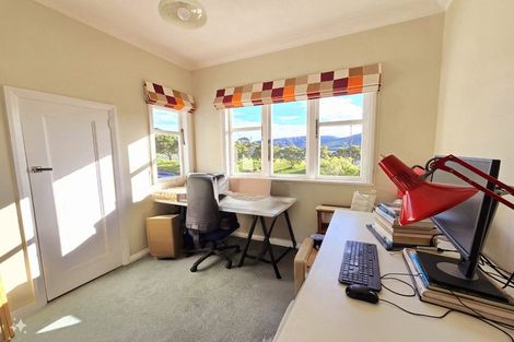 Photo of property in 77 Cockayne Road, Khandallah, Wellington, 6035