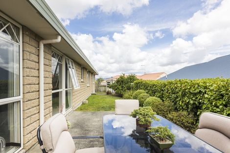 Photo of property in 24 Logan Way, Kelvin Grove, Palmerston North, 4414