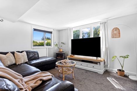 Photo of property in 16 Penfold Square, Leithfield, 7481