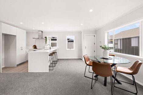 Photo of property in 2/52 Park Road, Greenmeadows, Napier, 4112