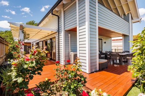 Photo of property in 5 Colombo Street, Hokowhitu, Palmerston North, 4410