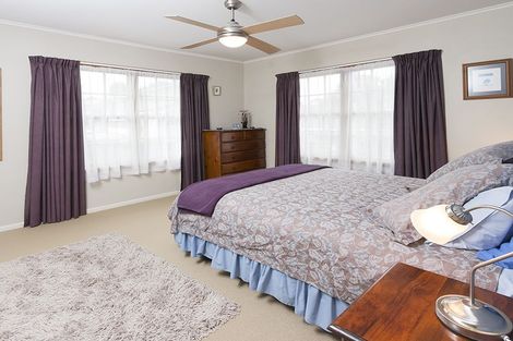 Photo of property in 12 Hemsway Place, Sunnyhills, Auckland, 2010