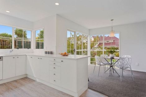 Photo of property in 86a Peer Street, Upper Riccarton, Christchurch, 8041