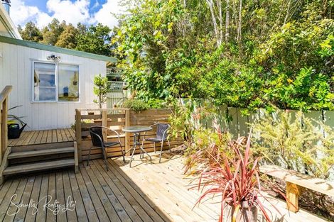 Photo of property in 5a Whaka Street, Maungaturoto, 0520