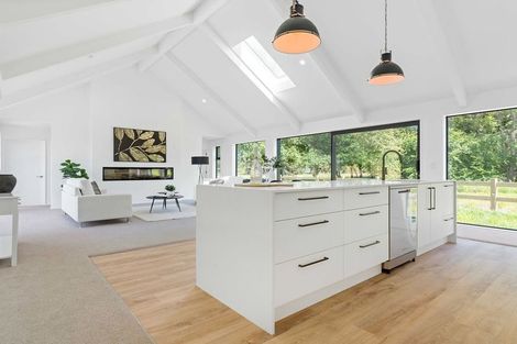 Photo of property in 8 Molly Place, Southbridge, 7602